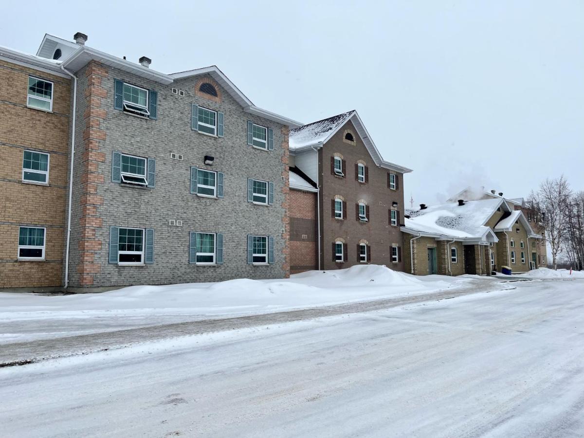 Residence & Conference Centre - Timmins Exteriér fotografie